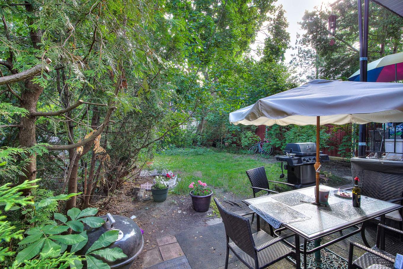 Backyard - 5325 - 5327 Av. Earnscliffe, Montréal (Côte-Des-Neiges/Notre-Dame-De-Grâce), QC - Outdoor