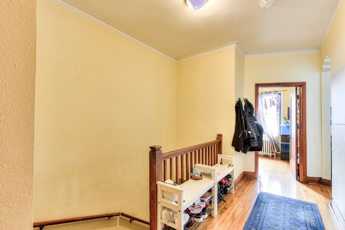 Staircase - 5325 - 5327 Av. Earnscliffe, Montréal (Côte-Des-Neiges/Notre-Dame-De-Grâce), QC - Indoor Photo Showing Other Room