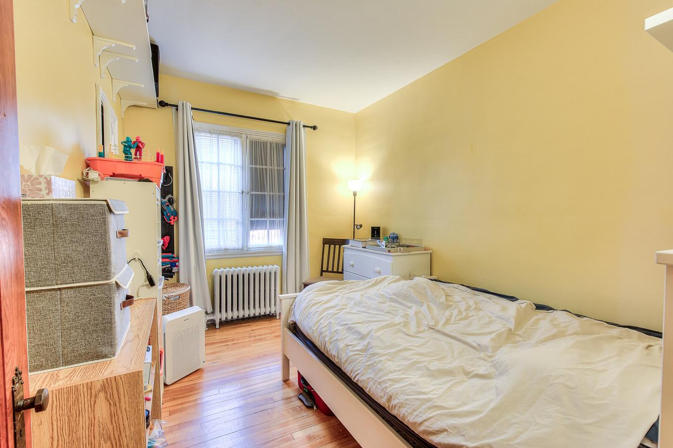 Bedroom - 5325 - 5327 Av. Earnscliffe, Montréal (Côte-Des-Neiges/Notre-Dame-De-Grâce), QC - Indoor Photo Showing Bedroom