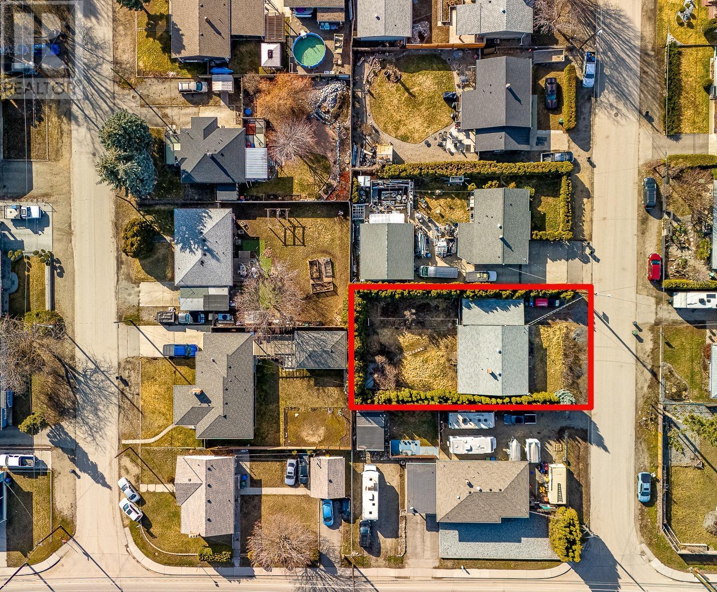 525 Mcdonald Road, Kelowna, BC -