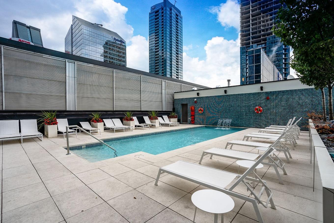 Pool - 2001-1288 Av. Des Canadiens-De-Montréal, Montréal (Ville-Marie), QC - Outdoor With In Ground Pool