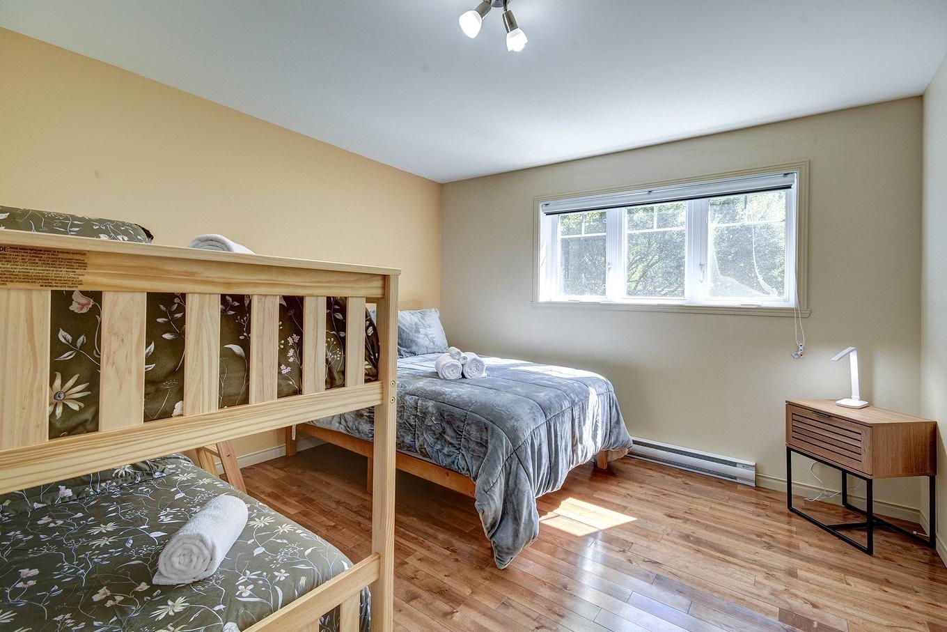Bedroom - 1331 Rue Labelle, Mont-Tremblant, QC - Indoor Photo Showing Bedroom