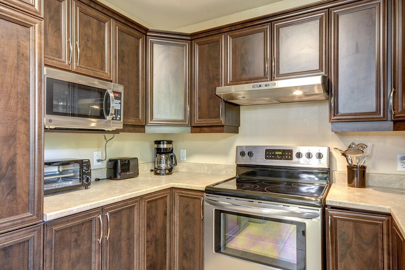 Kitchen - 1331 Rue Labelle, Mont-Tremblant, QC - Indoor Photo Showing Kitchen