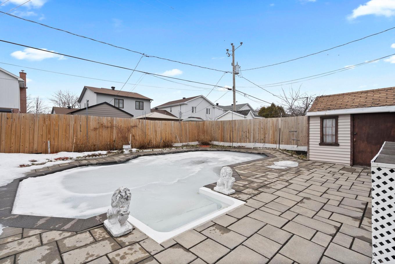 Piscine - 6490 Rue Des Marronniers, Longueuil (Saint-Hubert), QC - Outdoor