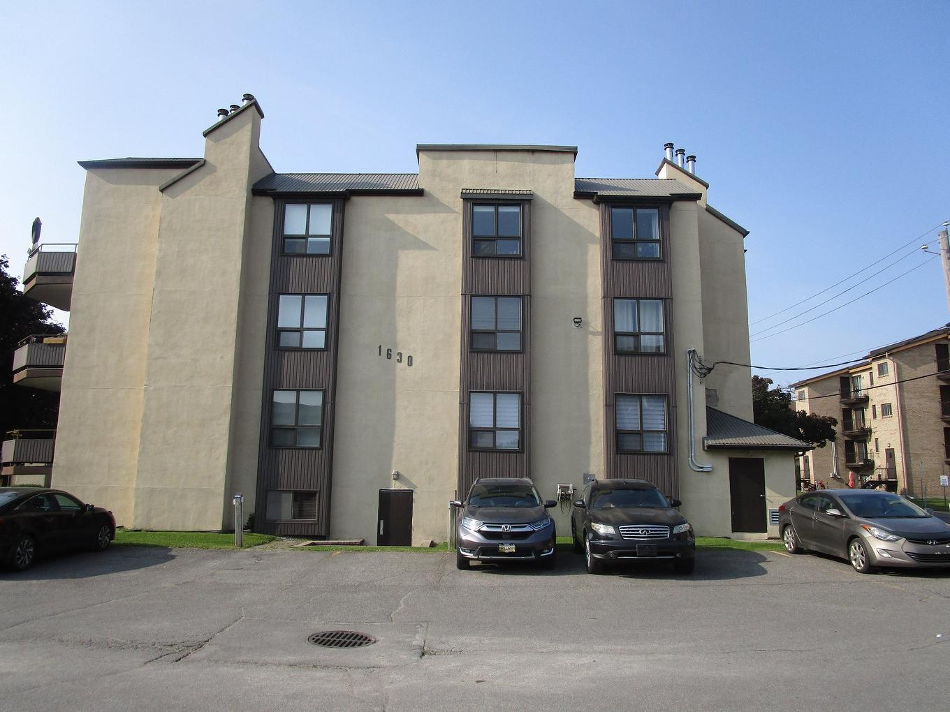Exterior - 301-1630 Rue Mcnamara, Laval (Chomedey), QC - Outdoor