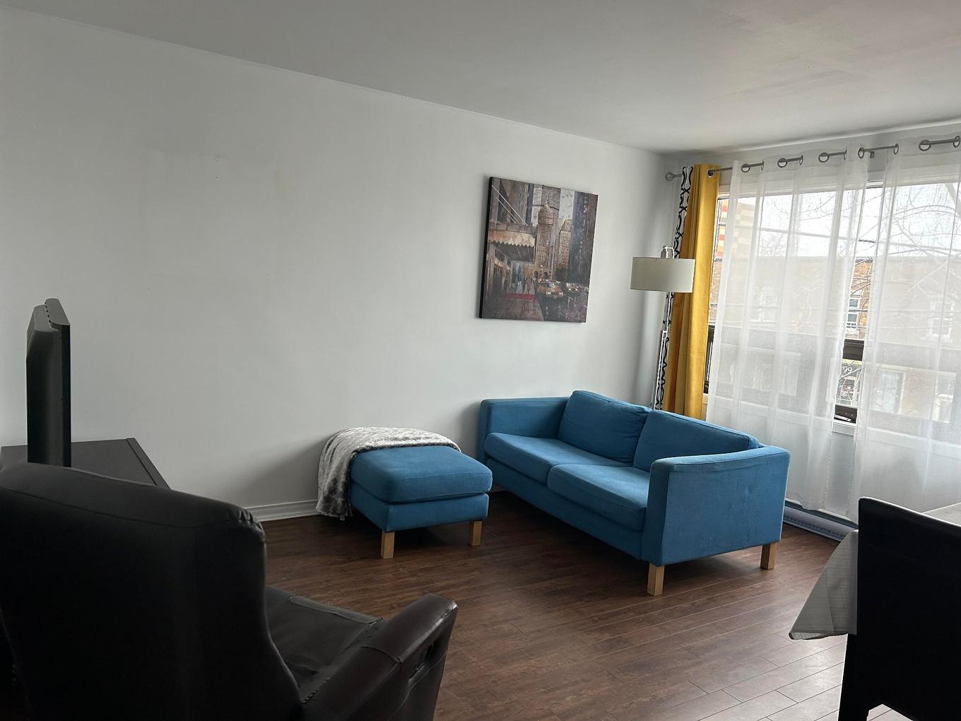 Salon - 108 8E Rue, Rouyn-Noranda, QC - Indoor