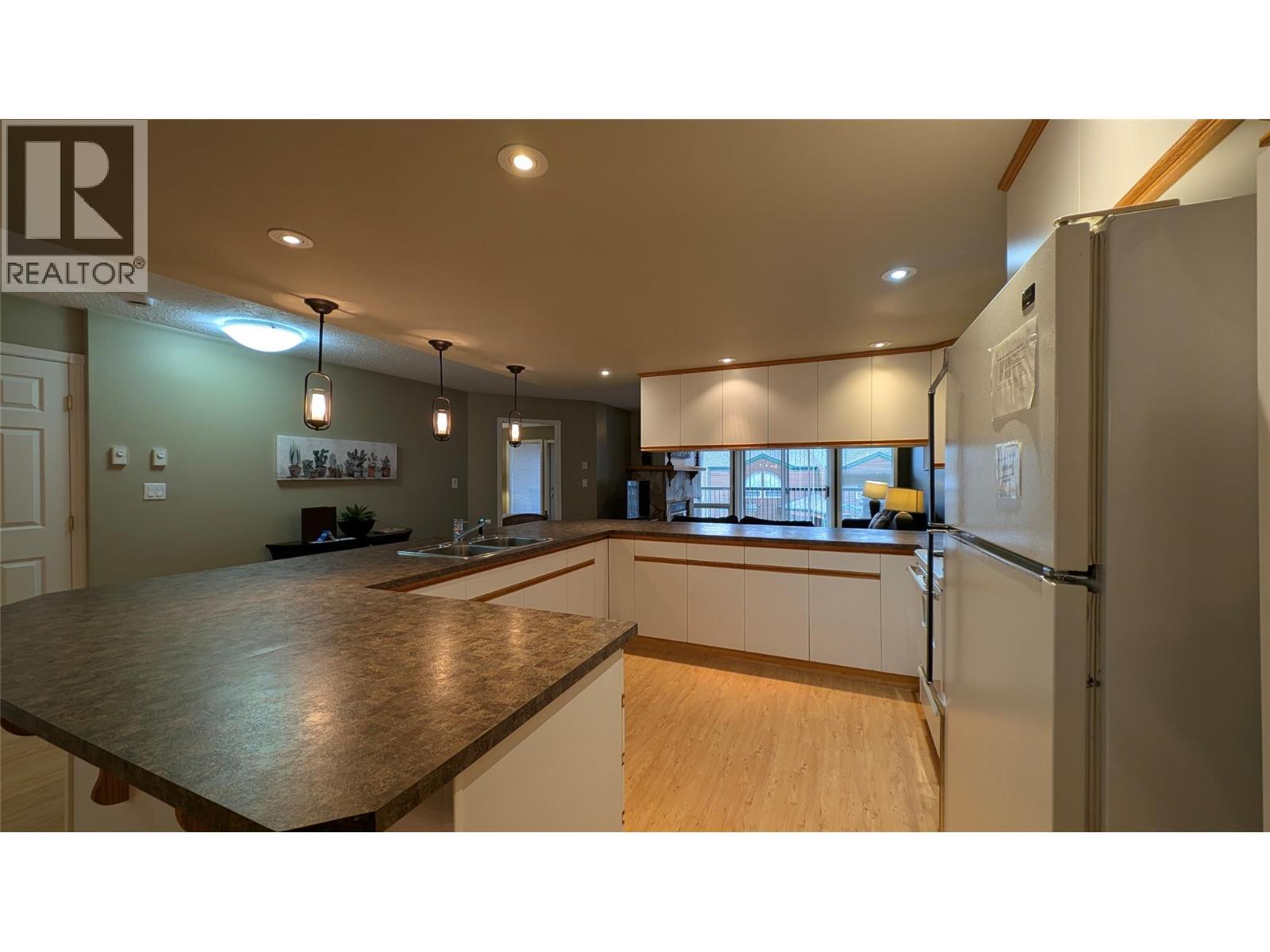 5155 Fairway Drive Unit# 703, Fairmont Hot Springs, BC - Indoor