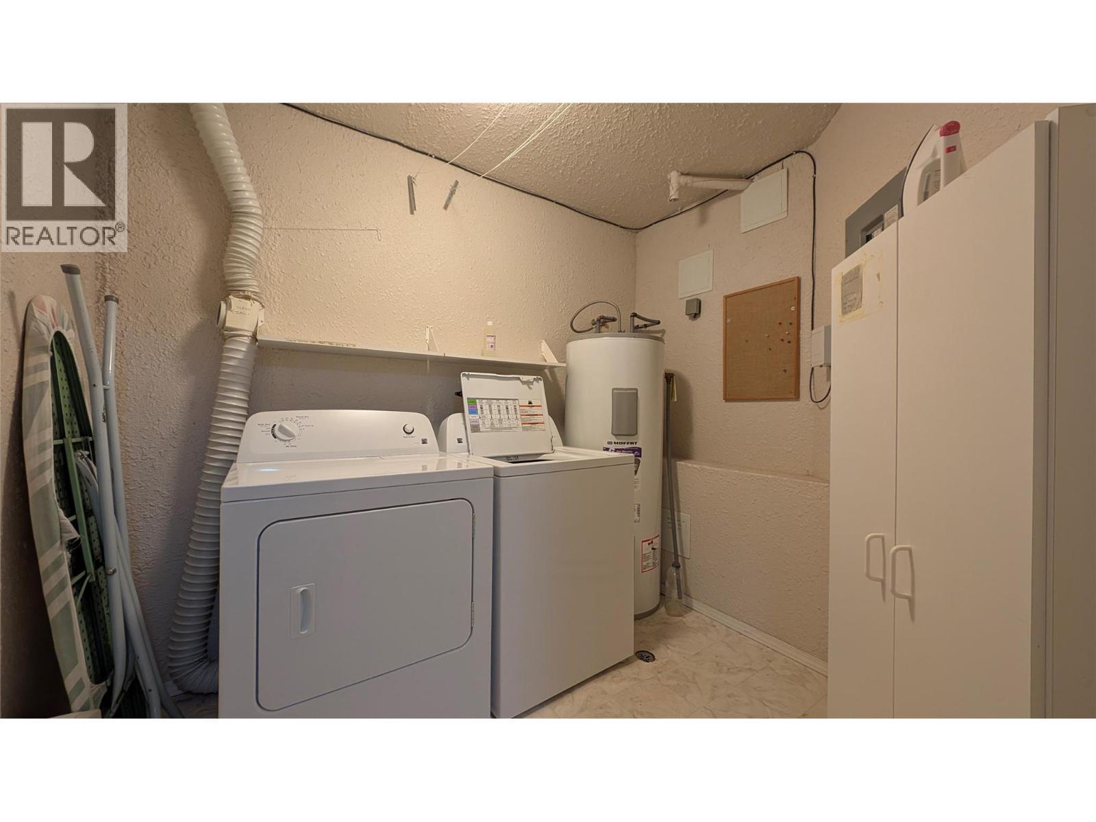 5155 Fairway Drive Unit# 703, Fairmont Hot Springs, BC - Indoor Photo Showing Laundry Room