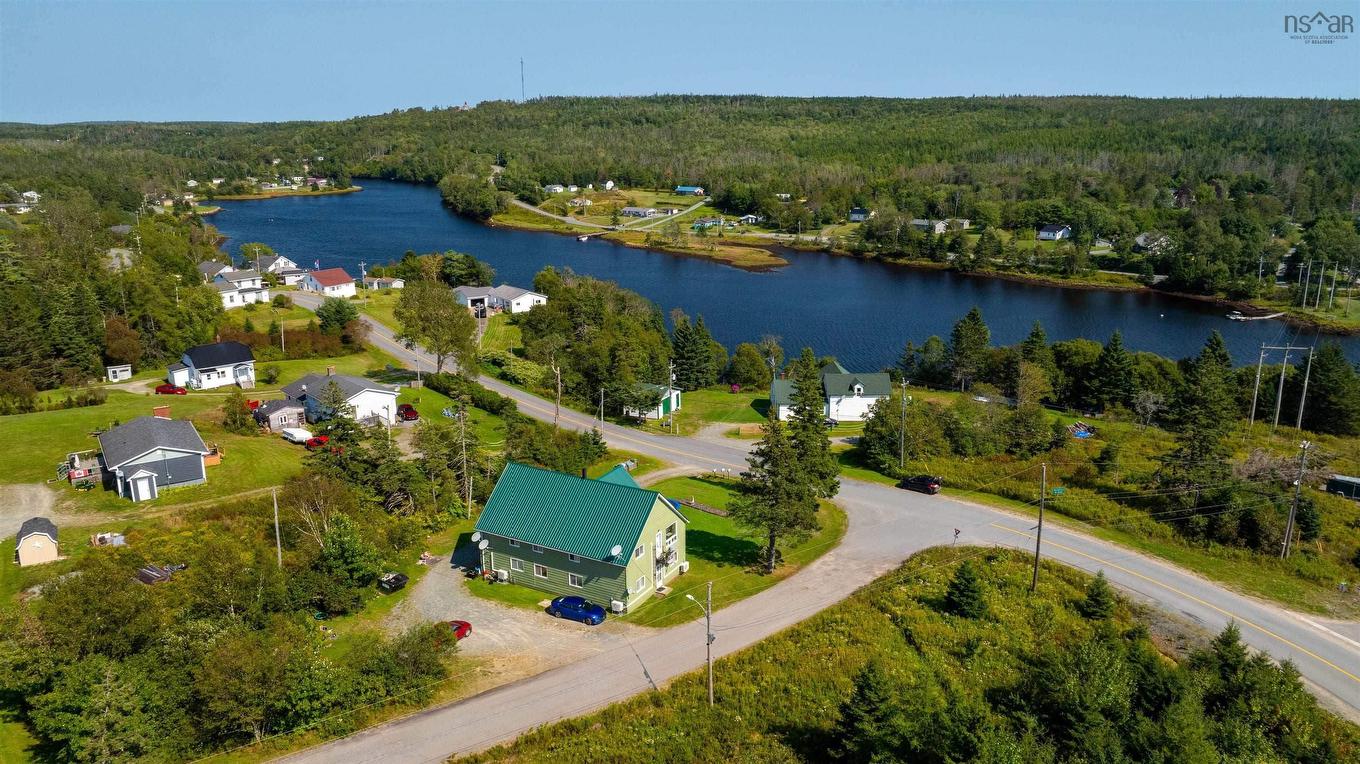 15 Pool Road, Sheet Harbour, NS