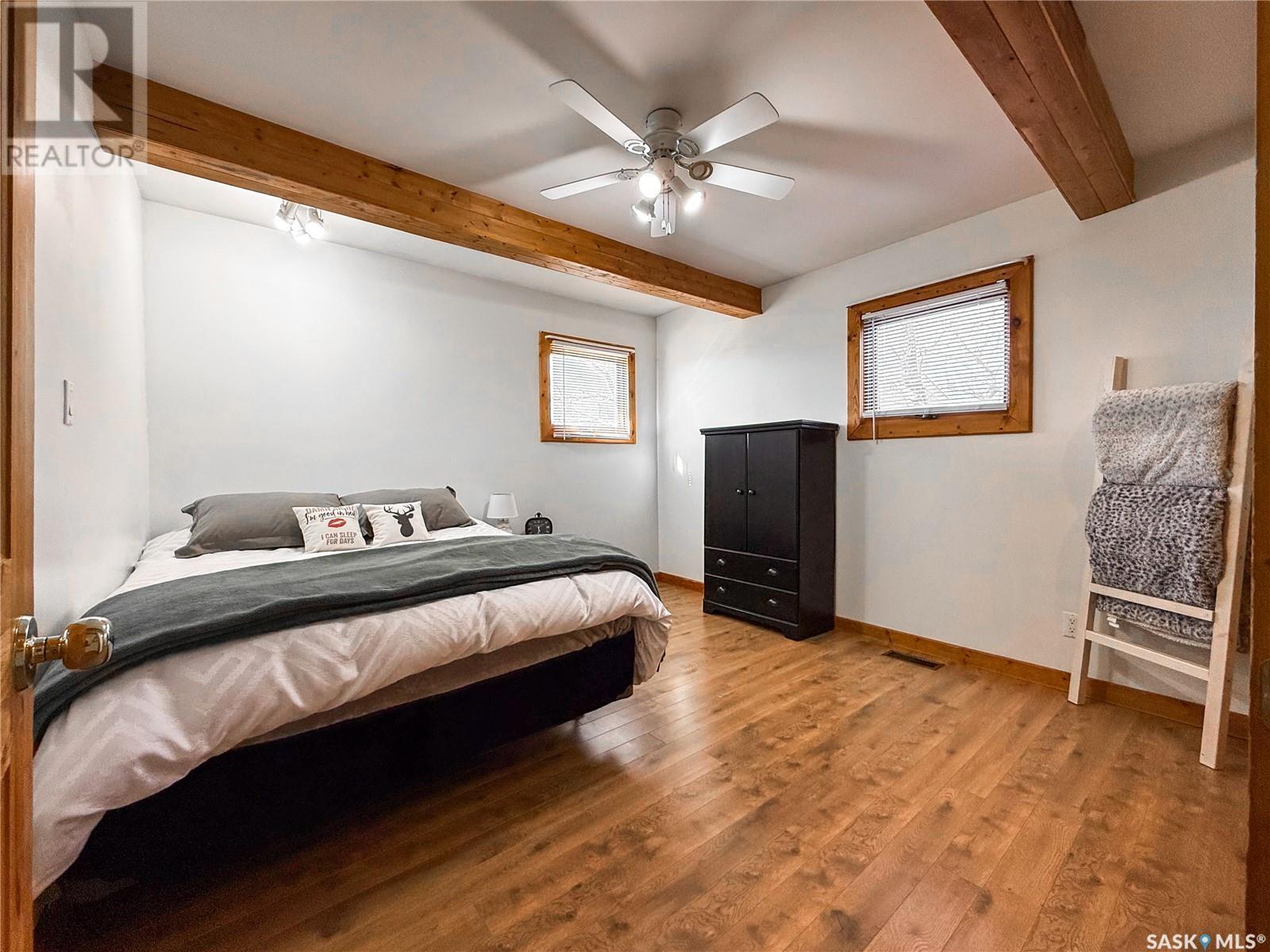 103 1St Street E, Frontier, SK - Indoor Photo Showing Bedroom