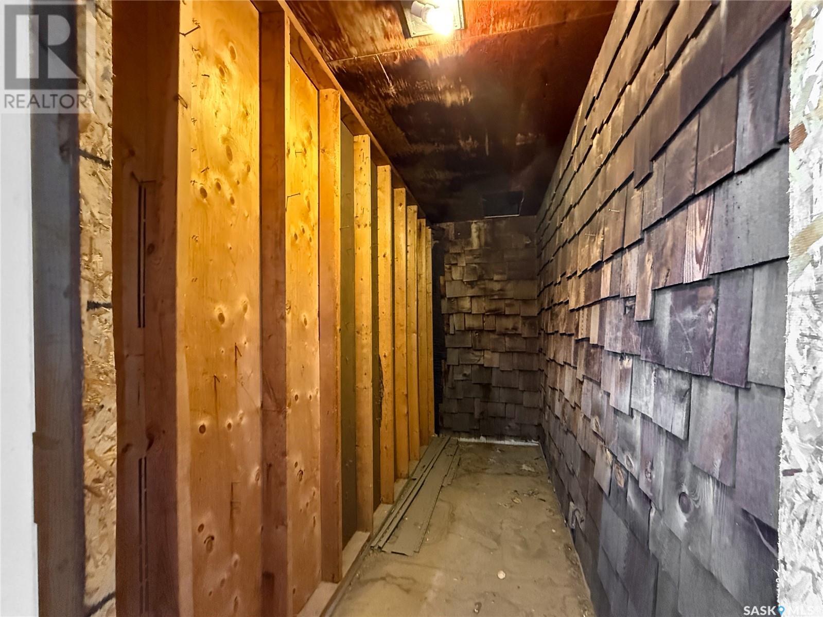 103 1St Street E, Frontier, SK - Indoor Photo Showing Other Room