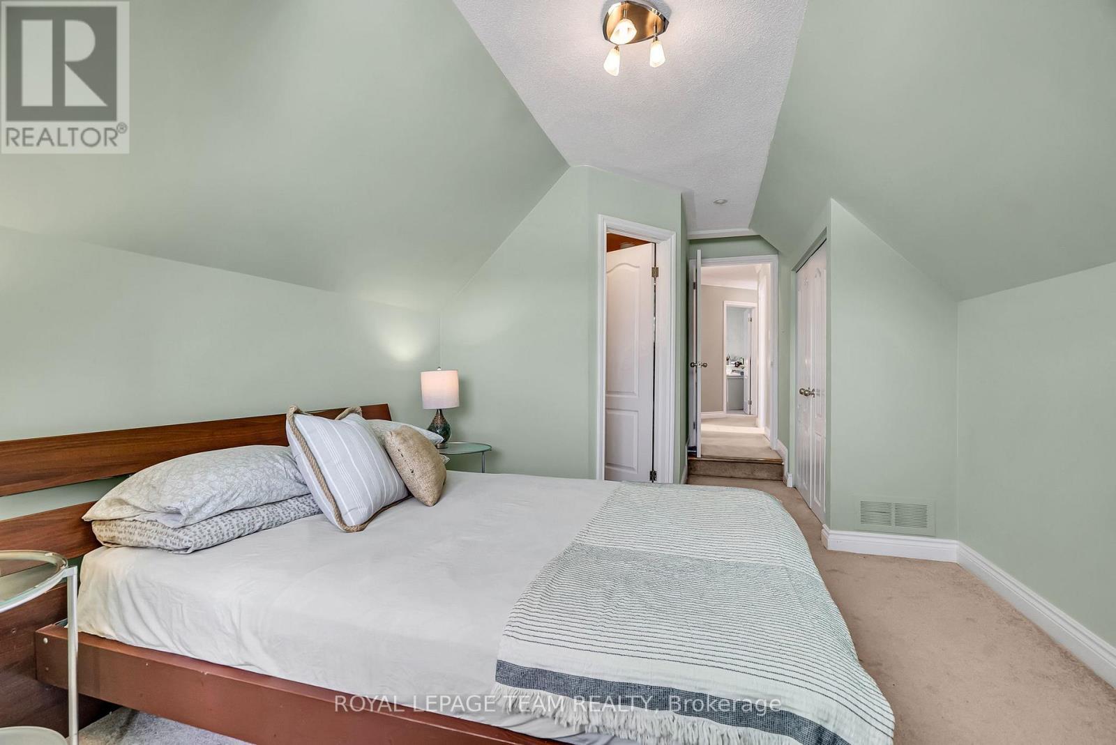 1345 Potter Drive, Ottawa, ON - Indoor Photo Showing Bedroom