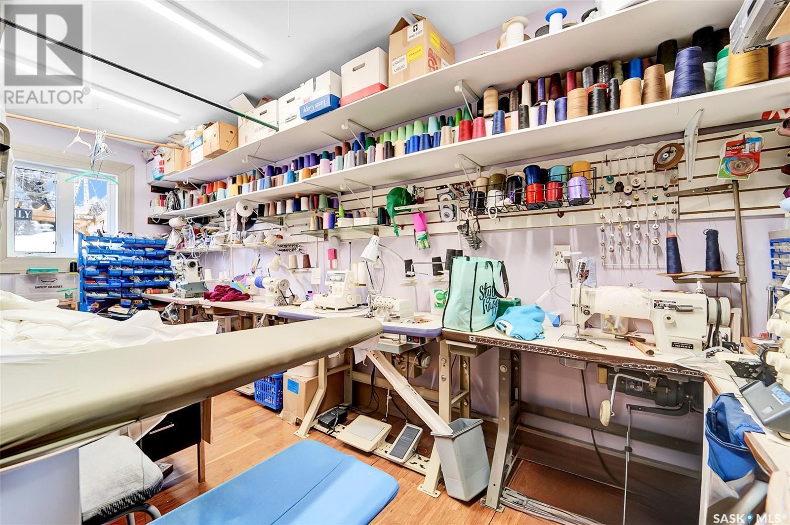 414 33Rd Street W, Saskatoon, SK