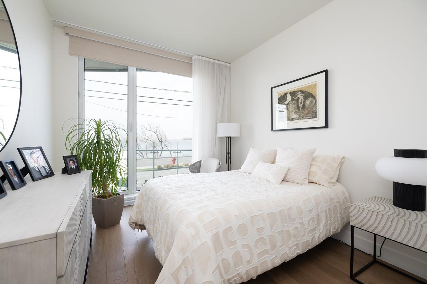 Chambre à coucher - 106-36 Ch. Du Bord-Du-Lac-Lakeshore, Pointe-Claire, QC - Indoor Photo Showing Bedroom
