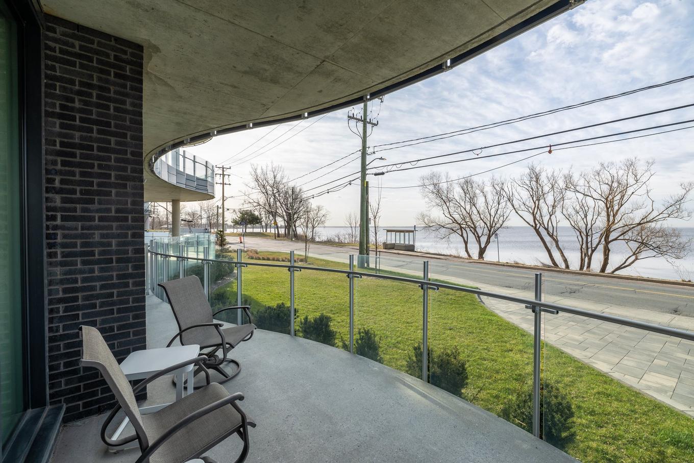 Bord de l'eau - 106-36 Ch. Du Bord-Du-Lac-Lakeshore, Pointe-Claire, QC - Outdoor