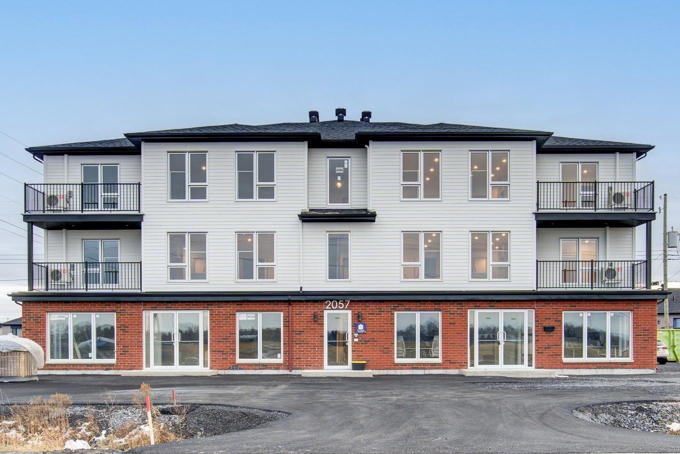 Façade - 103-2061 Ch. Ridge, Huntingdon, QC - Outdoor With Facade