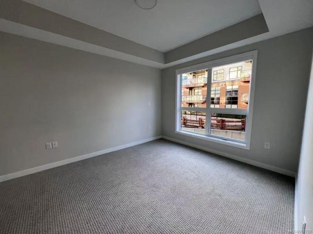 205-4030 Shelbourne St, Saanich, BC - Indoor Photo Showing Other Room