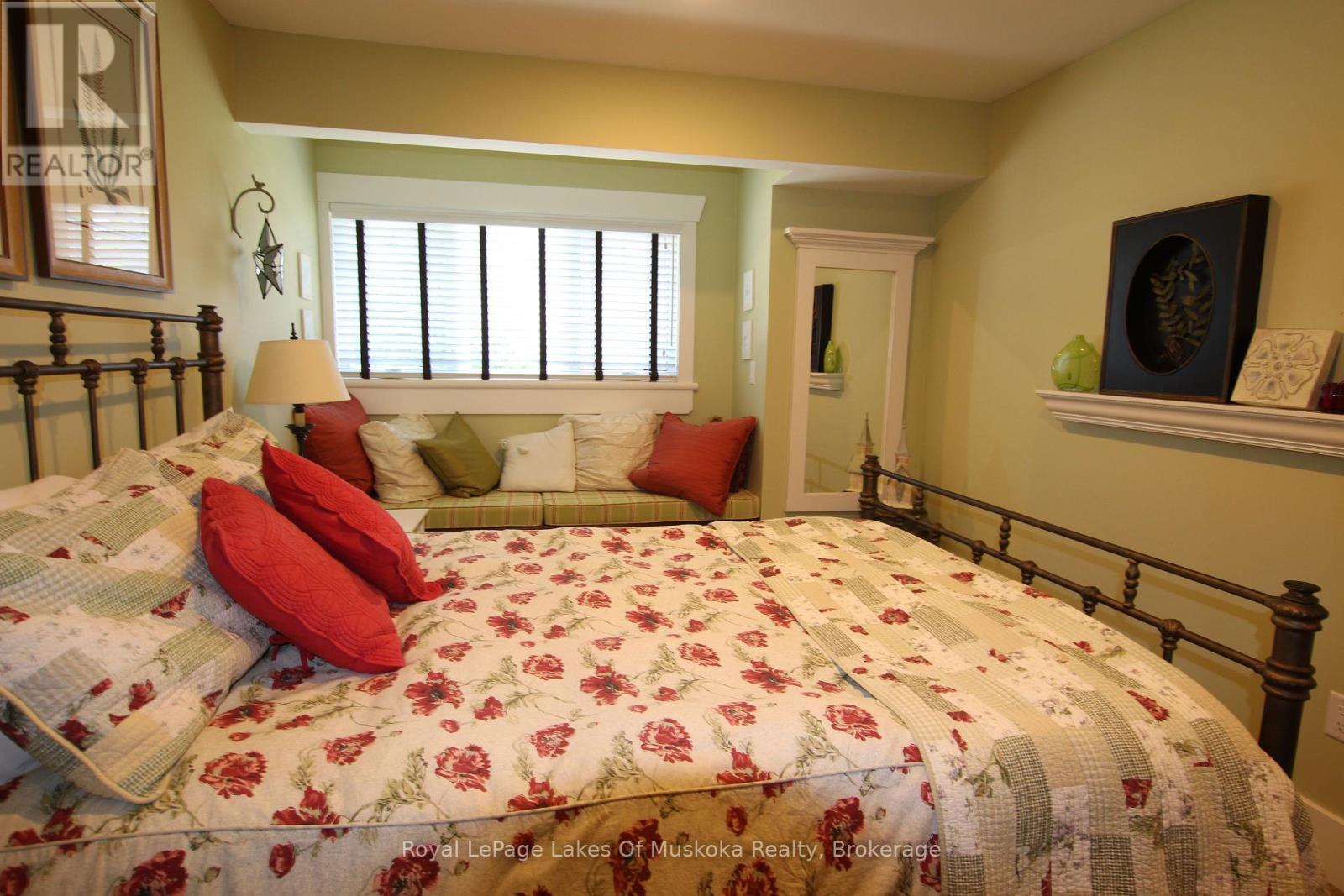 V 14 W 3 - 1020 Birch Glen Road, Lake Of Bays (Mclean), ON - Indoor Photo Showing Other Room