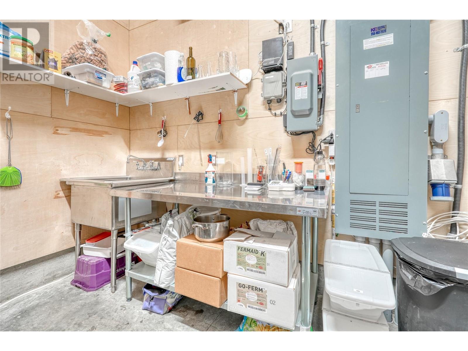 100 Enterprise Way Unit# 115, Oliver, BC