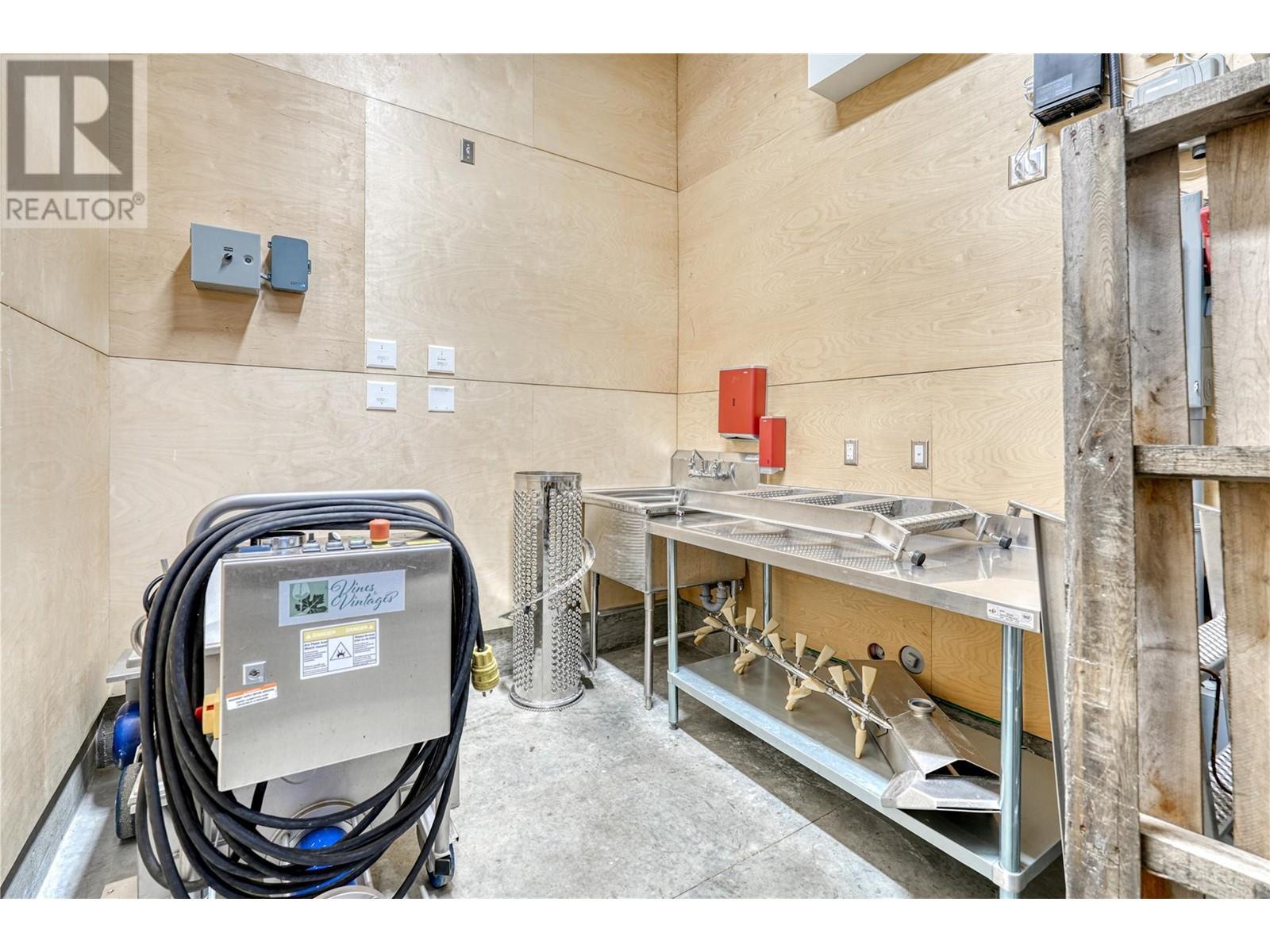 100 Enterprise Way Unit# 115, Oliver, BC