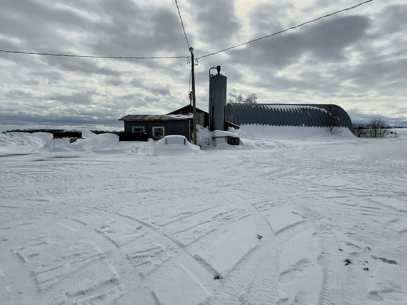 Garage - 770 Route 111 O., Macamic, QC