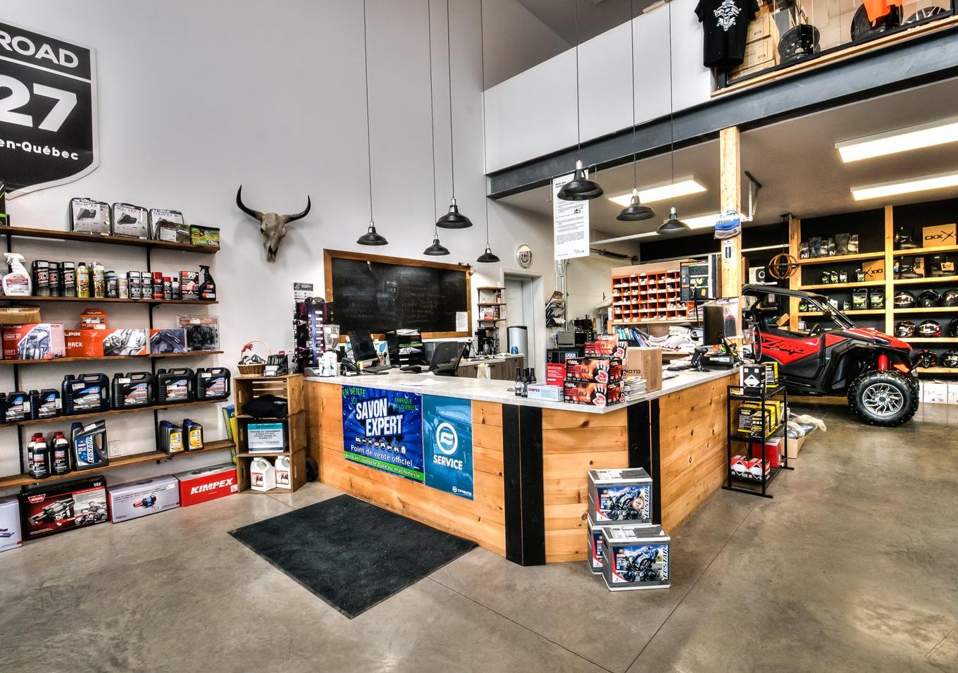 Other - 200 16E Avenue O., Venise-En-Québec, QC - Indoor Photo Showing Garage