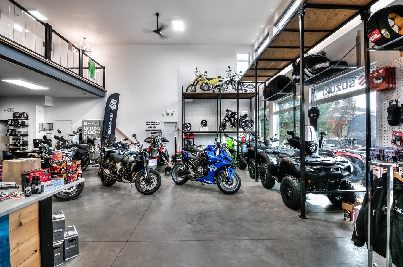Other - 200 16E Avenue O., Venise-En-Québec, QC - Indoor Photo Showing Garage
