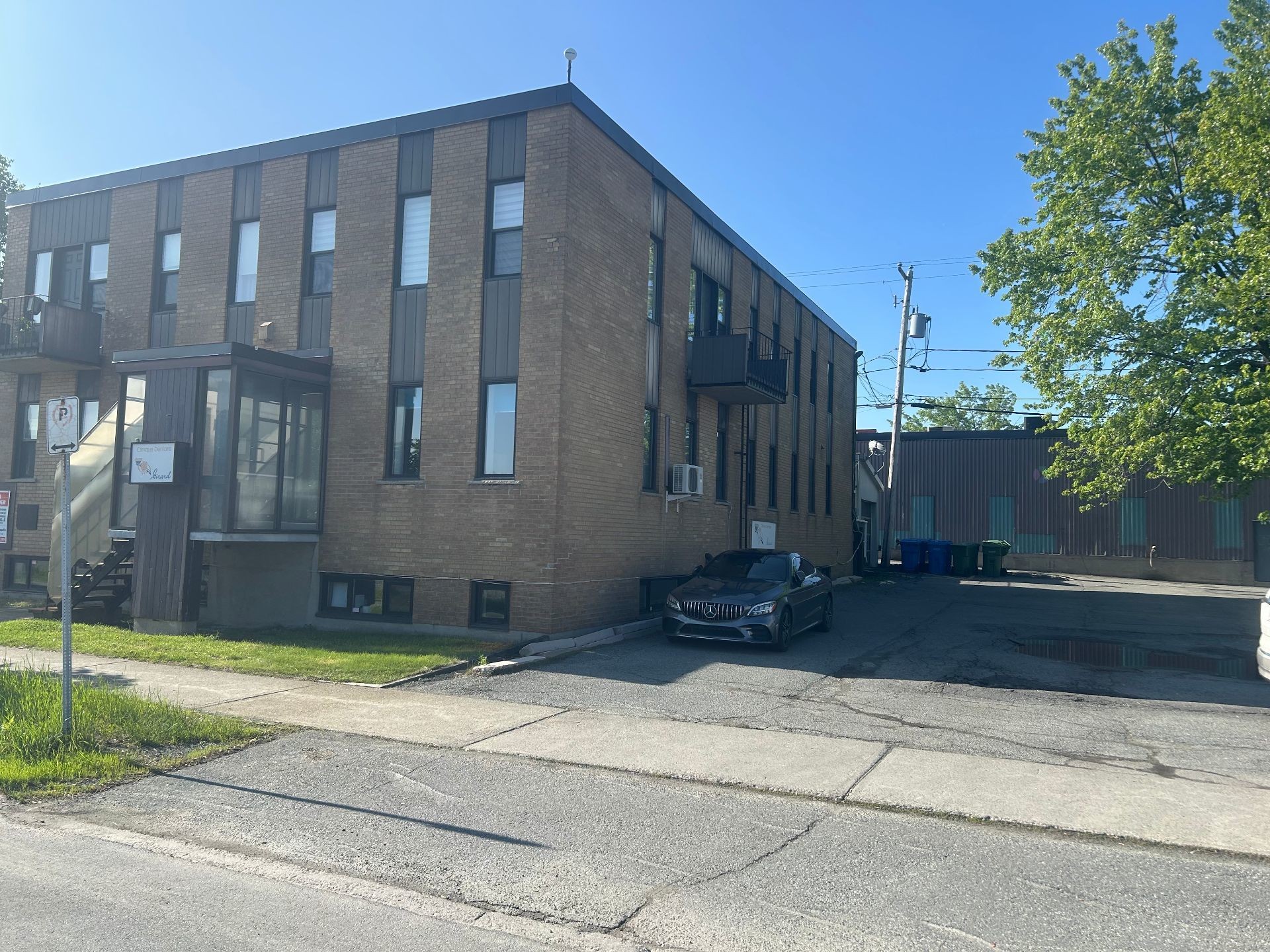 Front of Structure - 2-212 Av. Du Lac, Rouyn-Noranda, QC - Outdoor