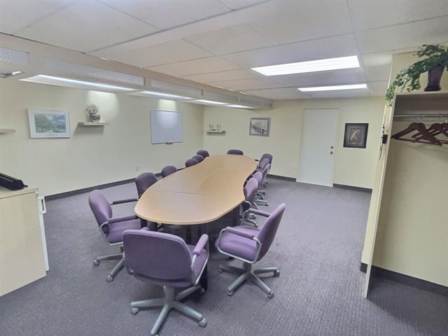 Conference room - 203-15 Rue Gamble E., Rouyn-Noranda, QC - Indoor
