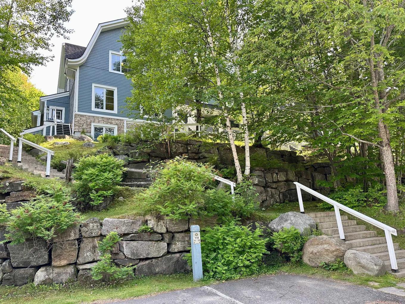 Frontage - 9-118 Ch. Des Quatre-Sommets, Mont-Tremblant, QC - Outdoor