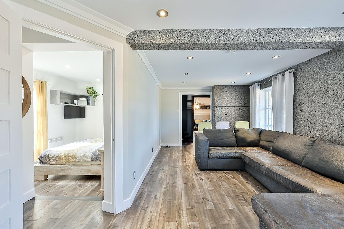 Salon - 6680Z Boul. Laurier, Terrebonne (La Plaine), QC - Indoor Photo Showing Living Room