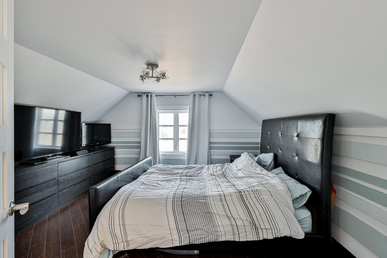 Chambre à coucher - 6680Z Boul. Laurier, Terrebonne (La Plaine), QC - Indoor Photo Showing Bedroom