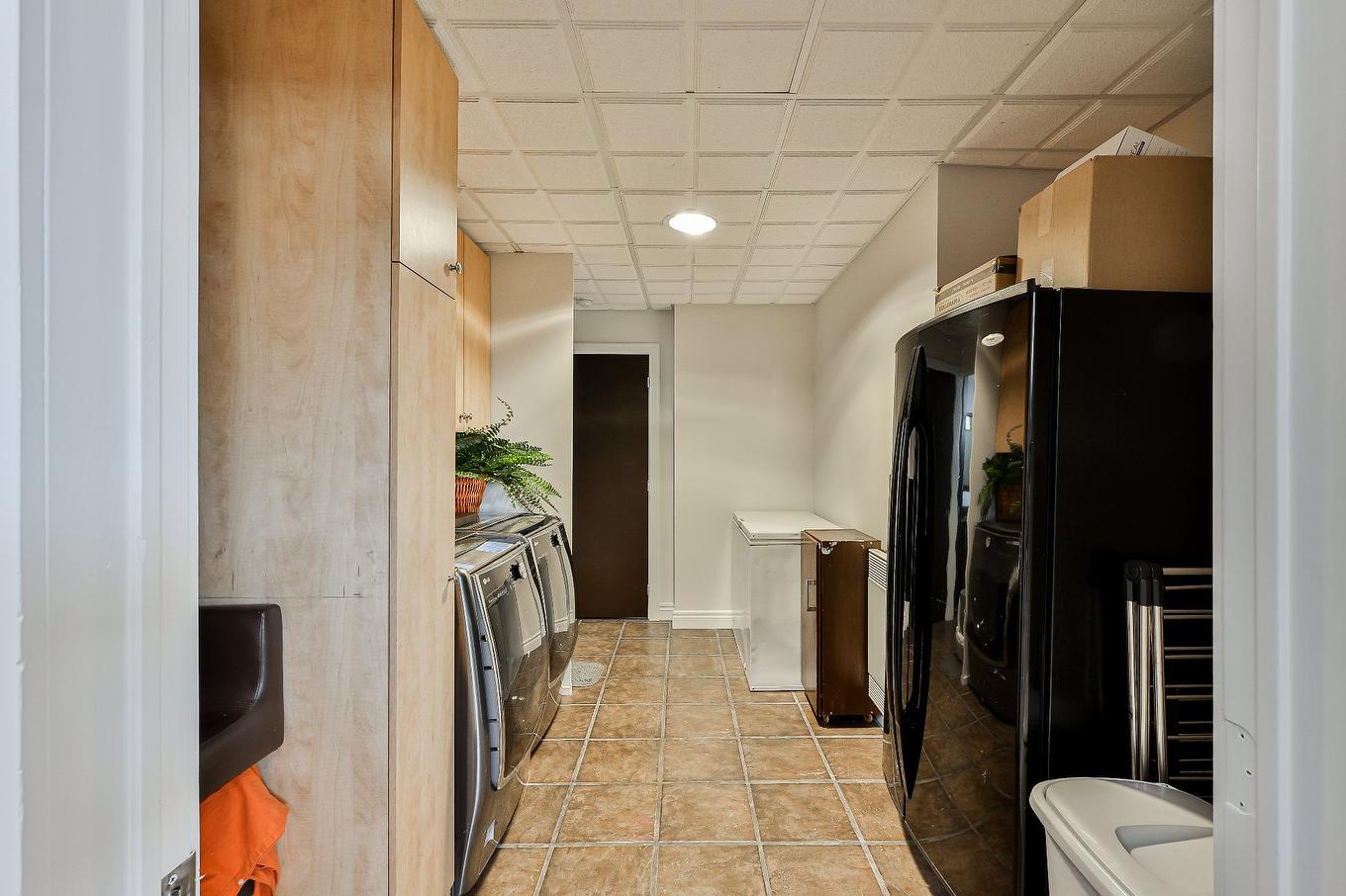 Salle de lavage - 6680Z Boul. Laurier, Terrebonne (La Plaine), QC - Indoor