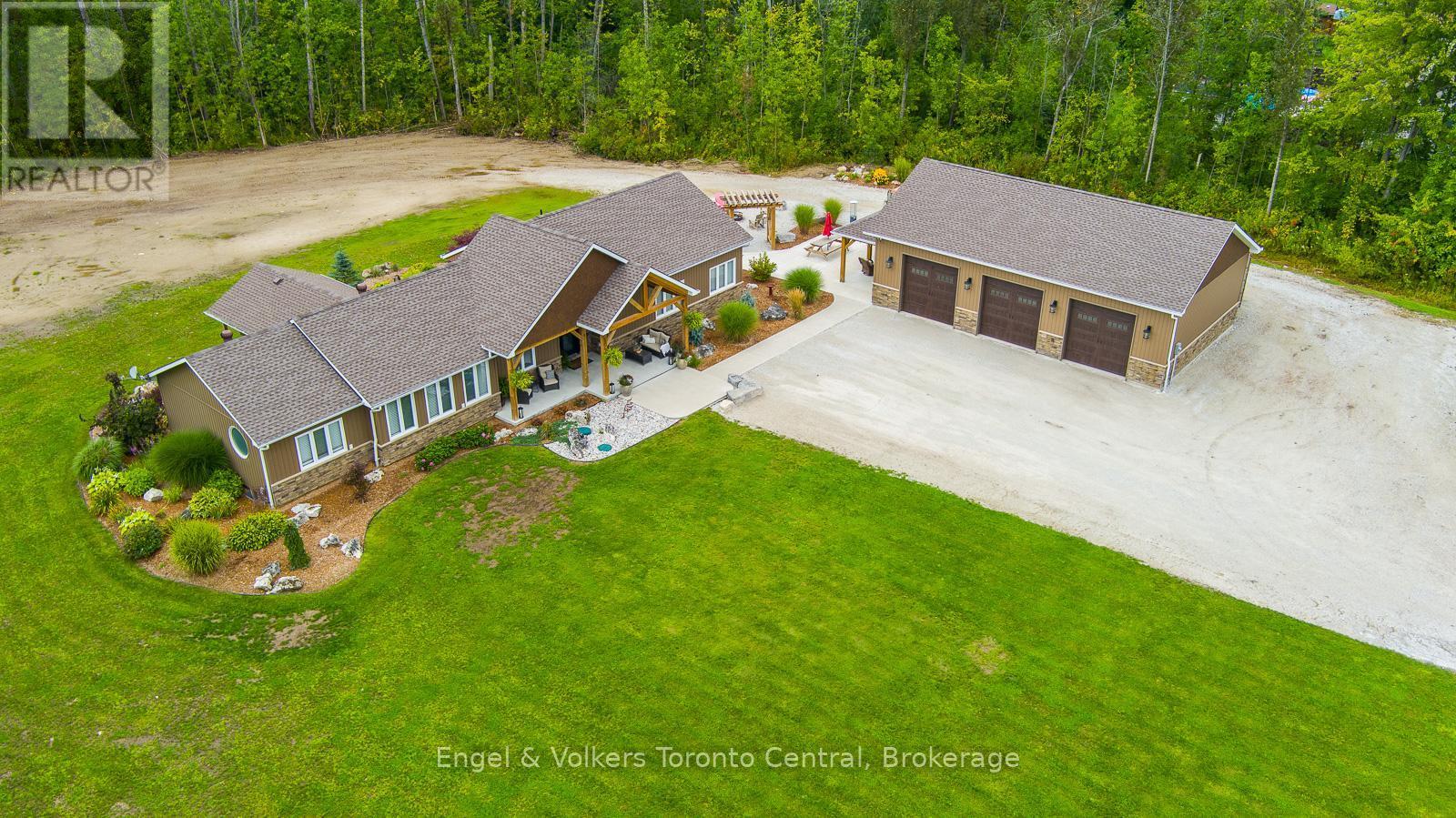 242 Somers Street, Georgian Bluffs, ON - Outdoor