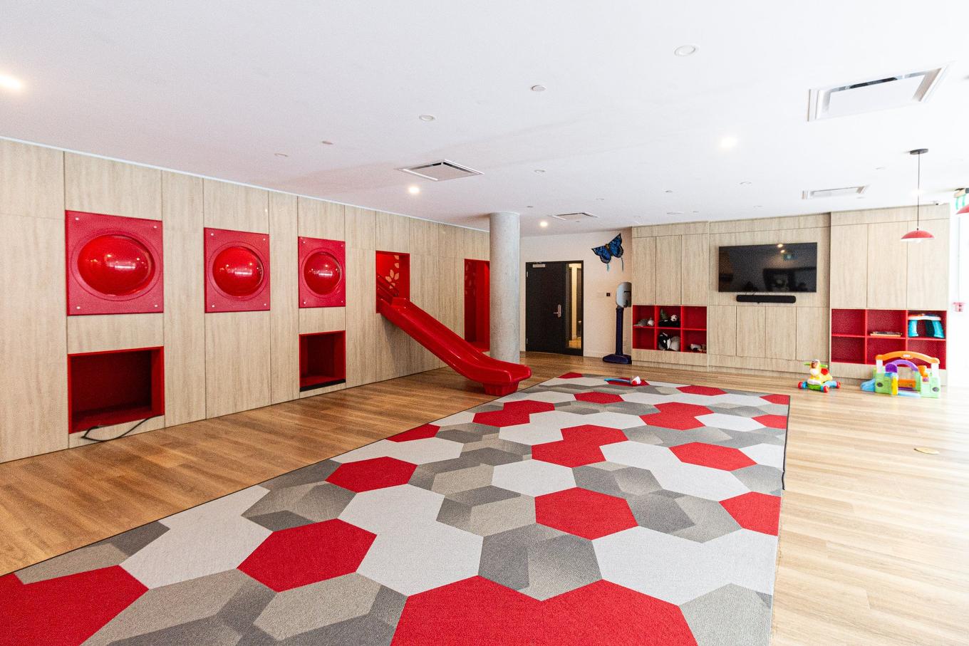 Playroom - 709-200 Boul. Marcel-Laurin, Montréal (Saint-Laurent), QC - Indoor Photo Showing Other Room