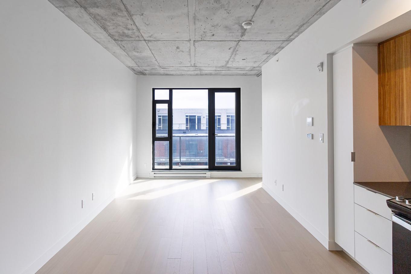 Living room - 709-200 Boul. Marcel-Laurin, Montréal (Saint-Laurent), QC - Indoor Photo Showing Other Room