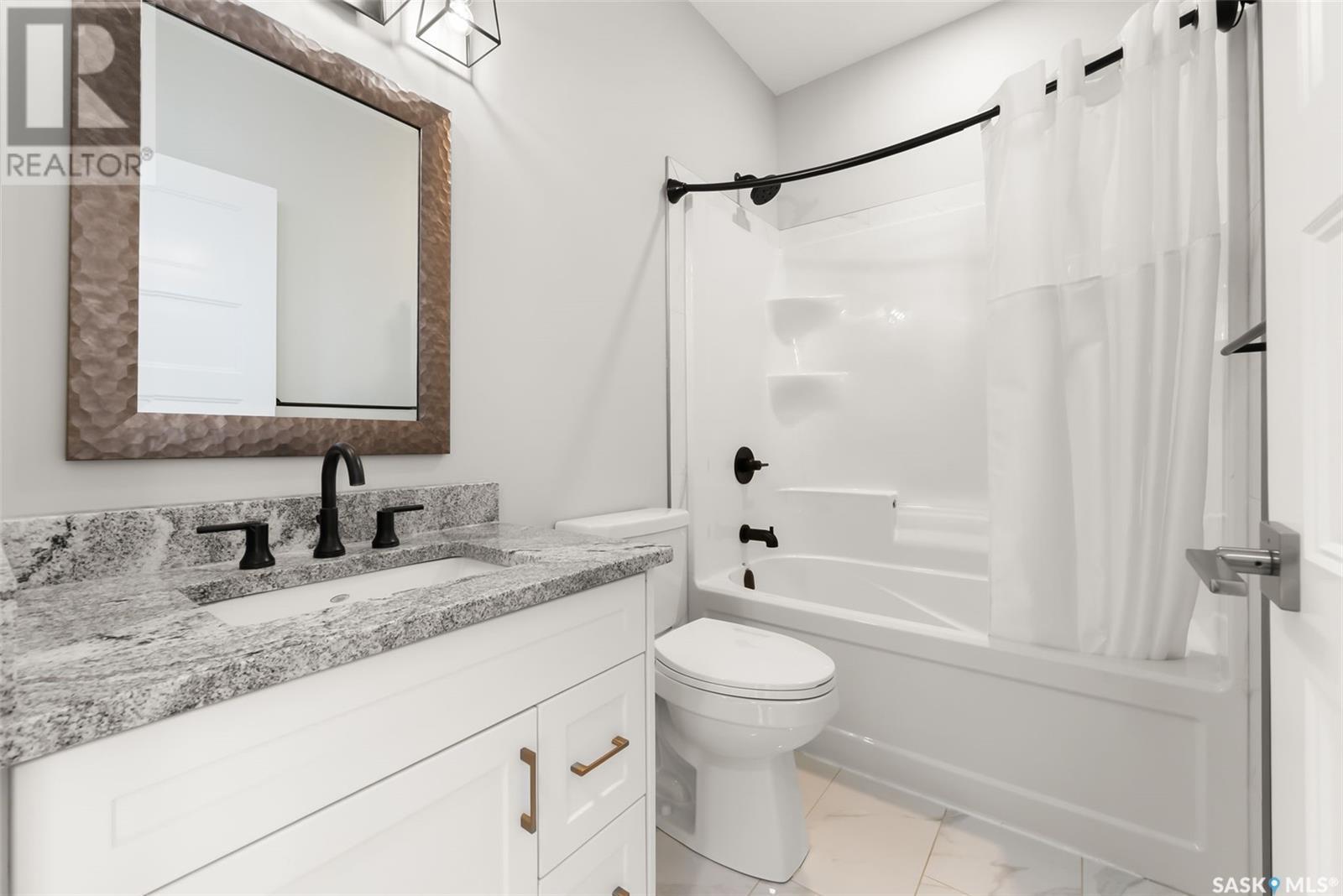 802 Groomes Vista Road, North Qu'Appelle Rm No. 187, SK - Indoor Photo Showing Bathroom