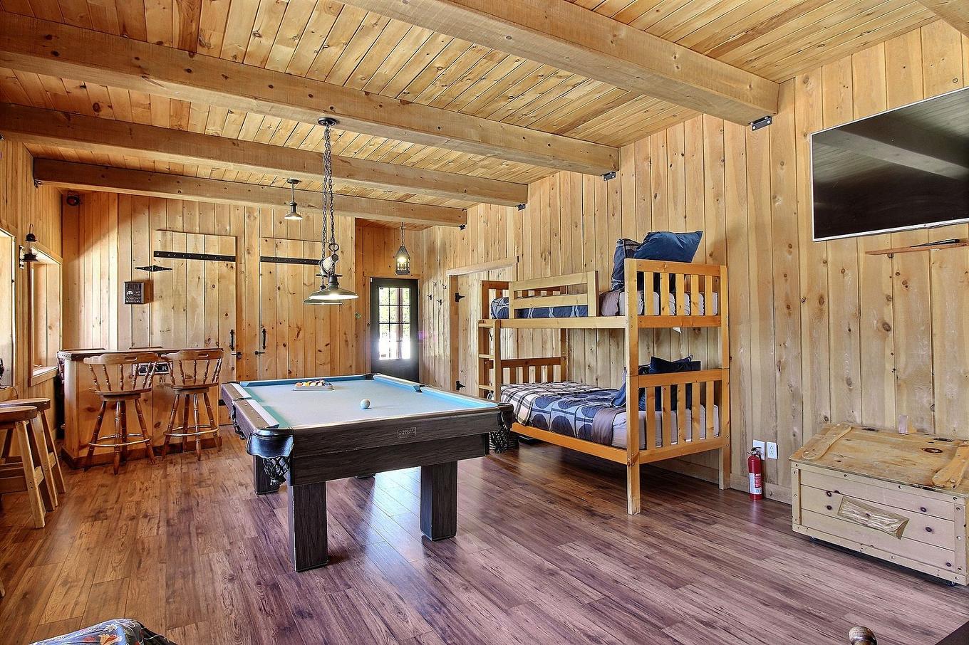 Salle familiale - 25 Ch. Cordélia-Hamelin, Nominingue, QC - Indoor Photo Showing Other Room