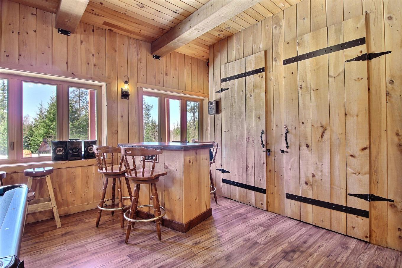 Salle familiale - 25 Ch. Cordélia-Hamelin, Nominingue, QC - Indoor