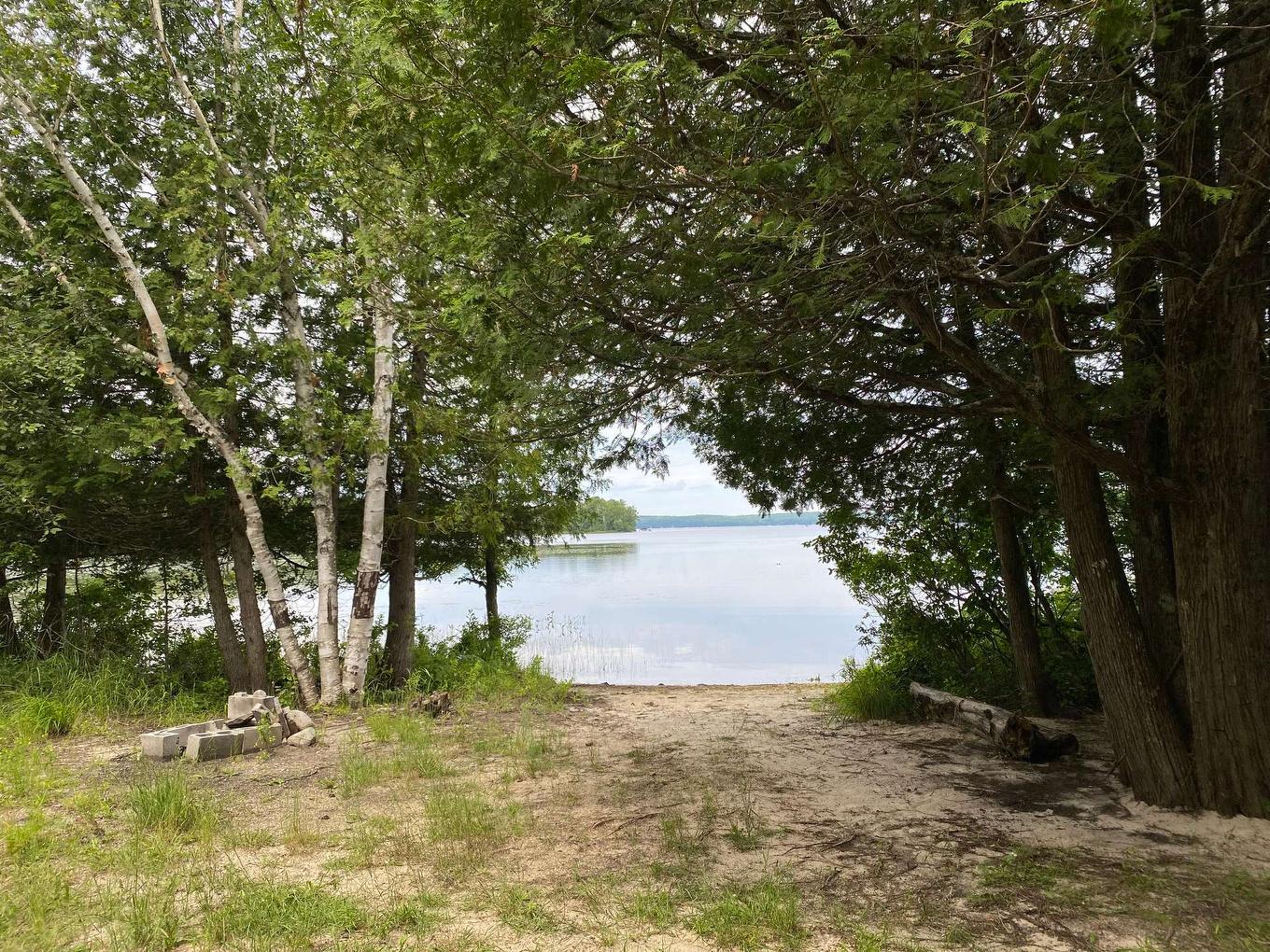 Accès au plan d'eau - 25 Ch. Cordélia-Hamelin, Nominingue, QC - Outdoor With Body Of Water With View