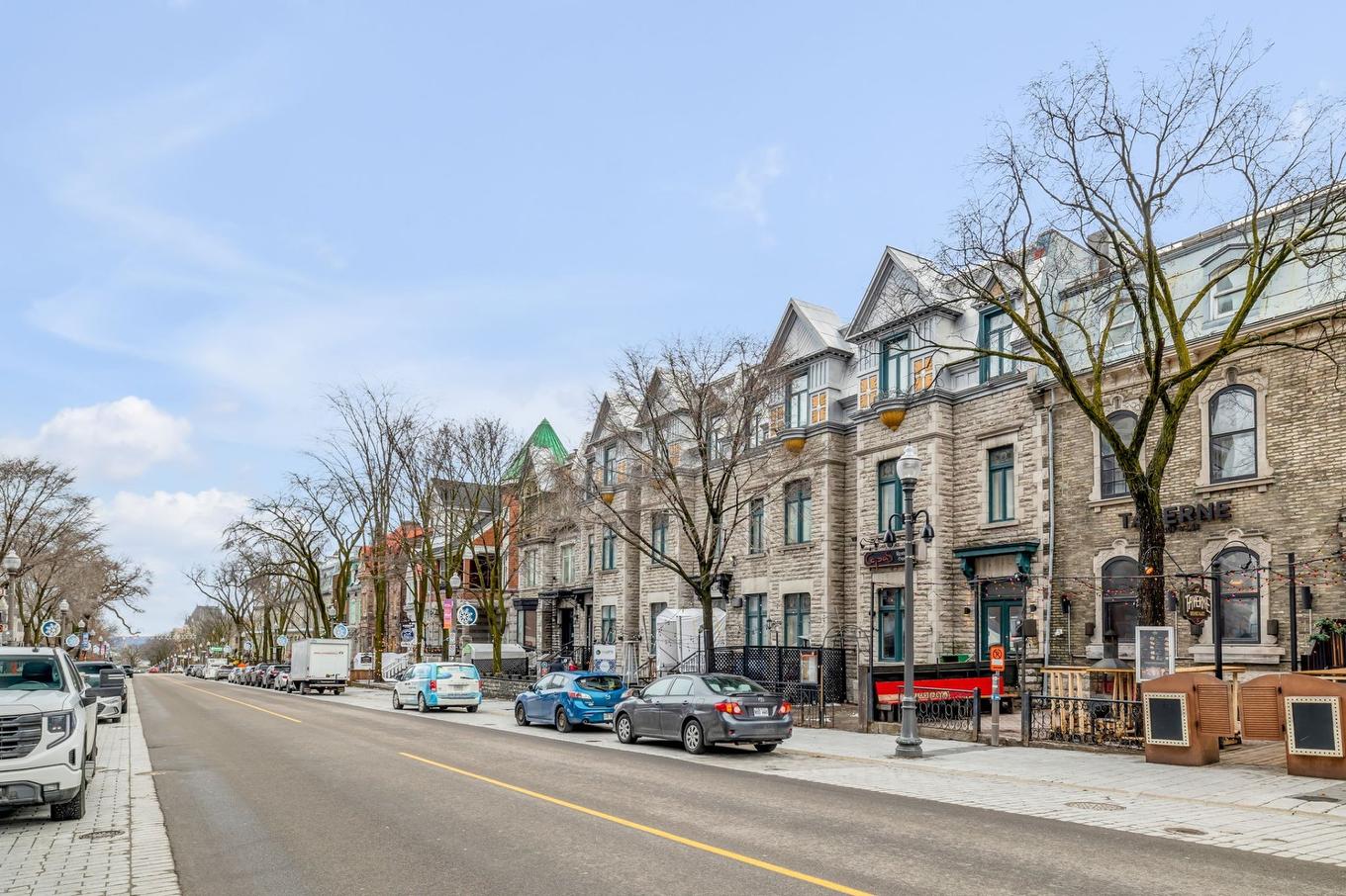 Street - 595 Grande Allée E., Québec (La Cité-Limoilou), QC