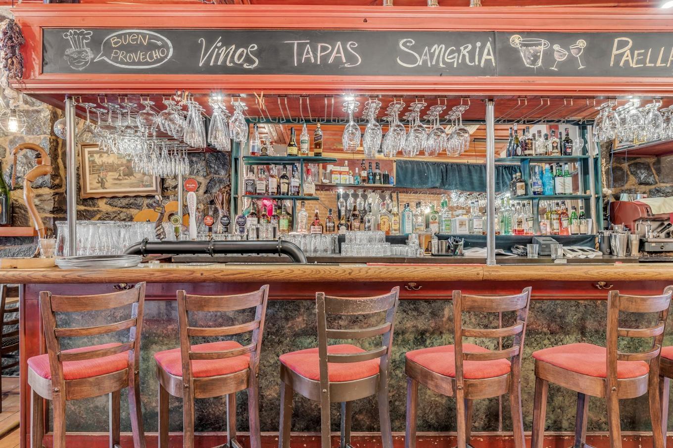 Bar - 595 Grande Allée E., Québec (La Cité-Limoilou), QC