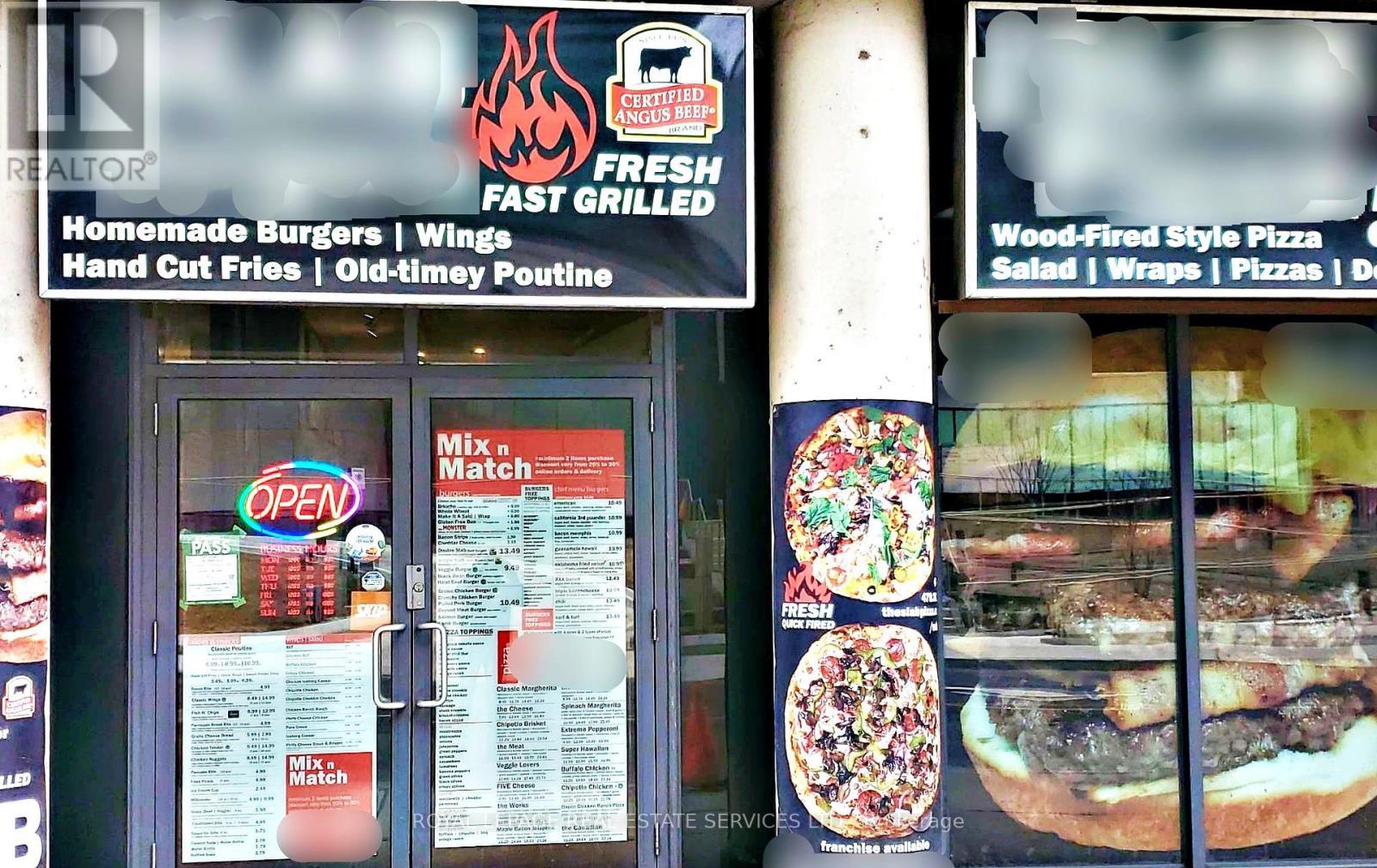 47 Charles Street W, Toronto, ON