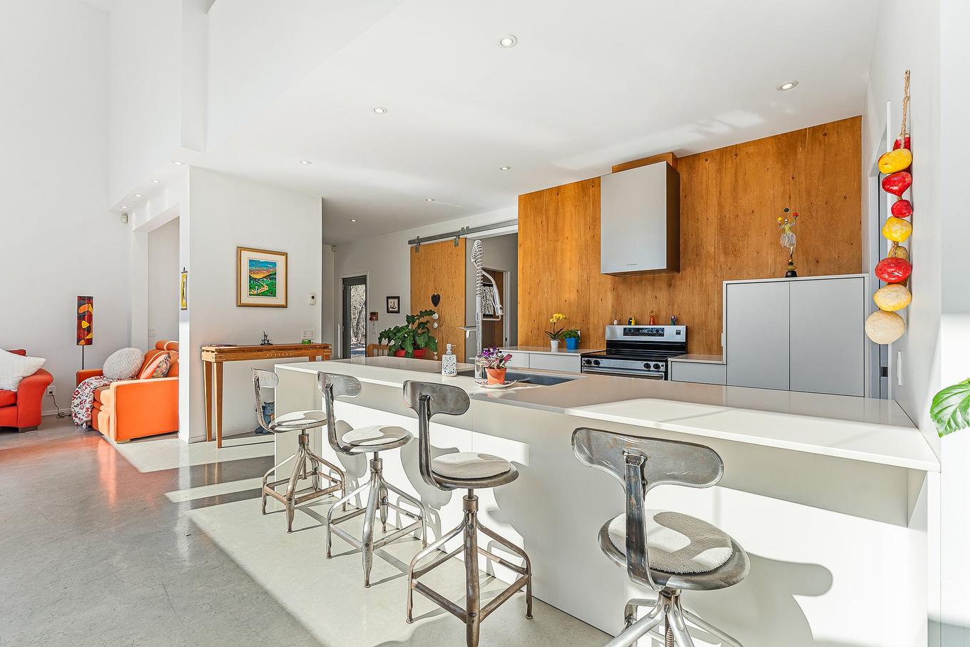 Cuisine - 60 Rue Hayes, Bromont, QC - Indoor