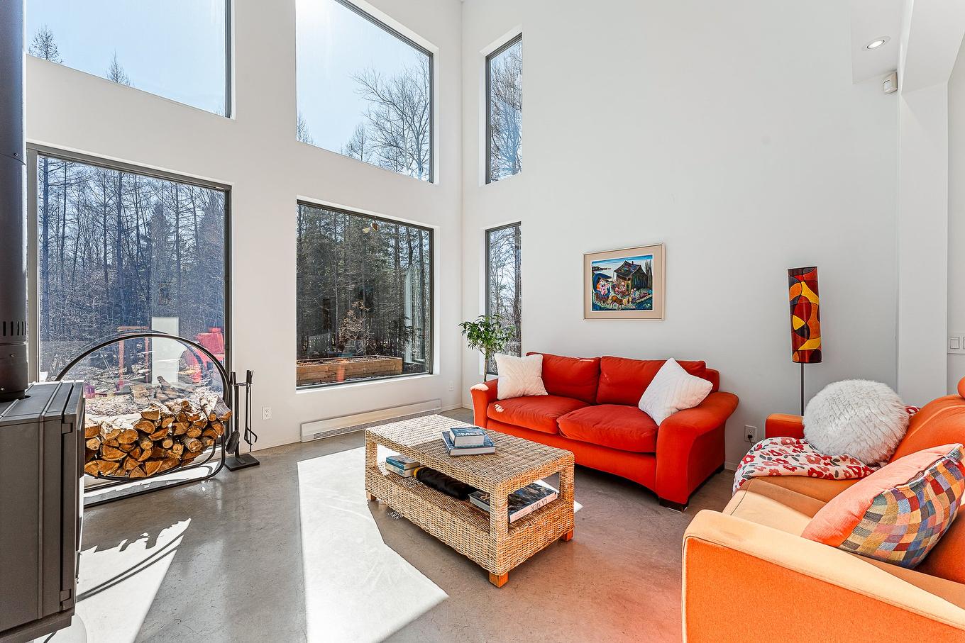 Salon - 60 Rue Hayes, Bromont, QC - Indoor Photo Showing Living Room