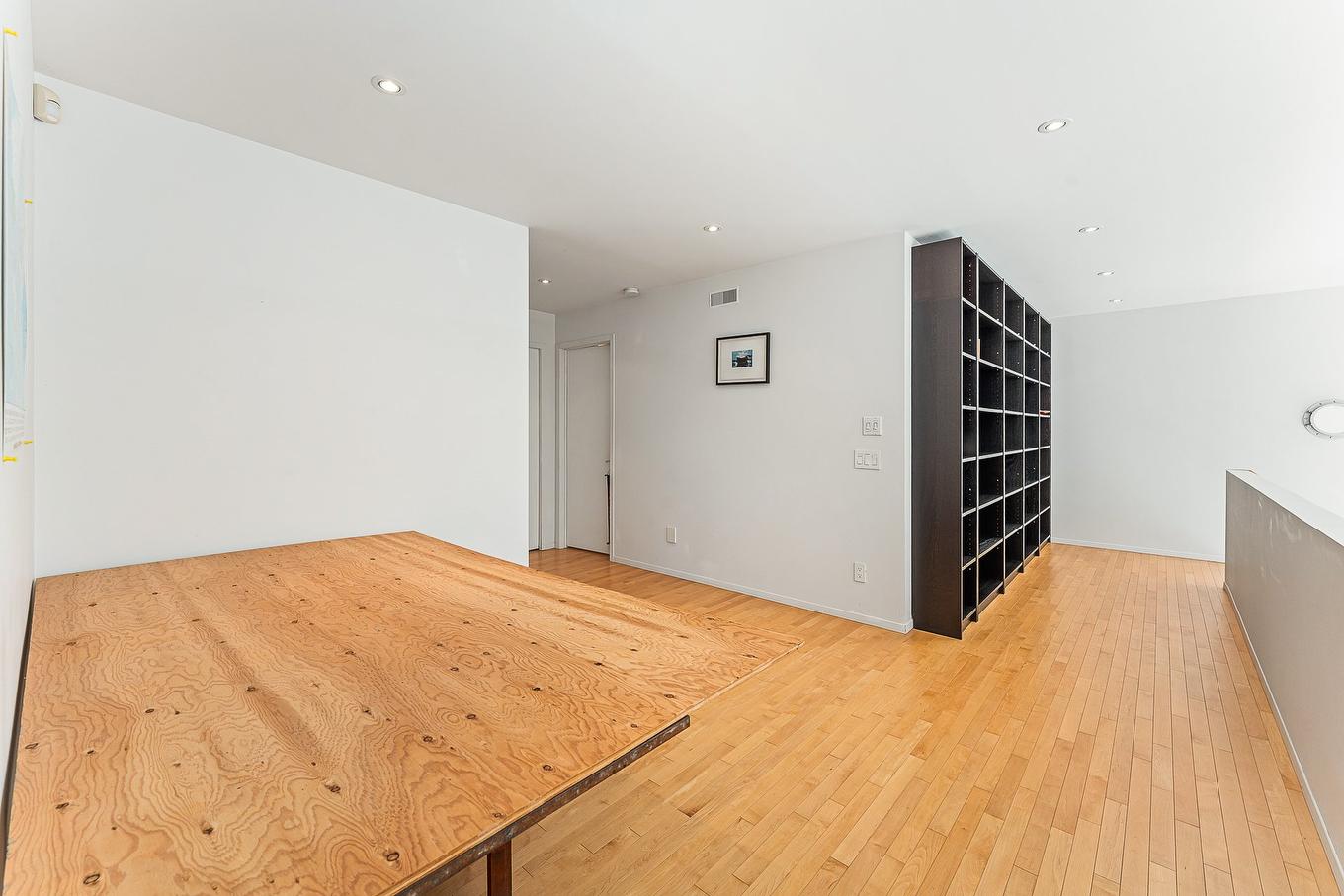 Boudoir - 60 Rue Hayes, Bromont, QC - Indoor Photo Showing Other Room