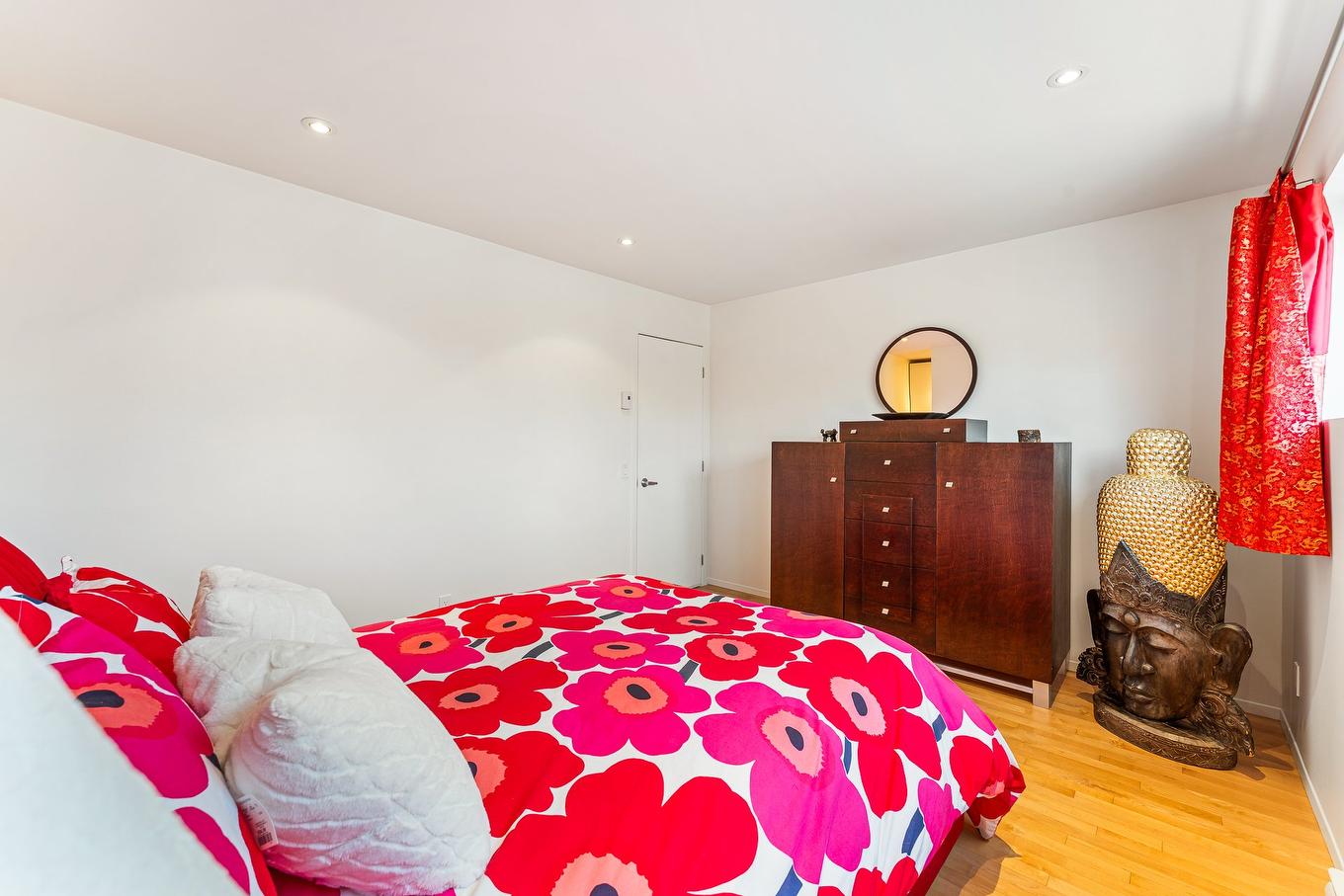 Chambre à coucher principale - 60 Rue Hayes, Bromont, QC - Indoor Photo Showing Bedroom