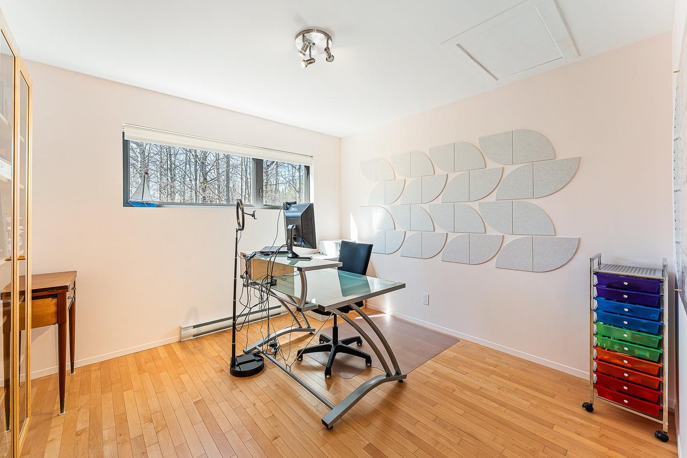 Chambre à coucher - 60 Rue Hayes, Bromont, QC - Indoor Photo Showing Office