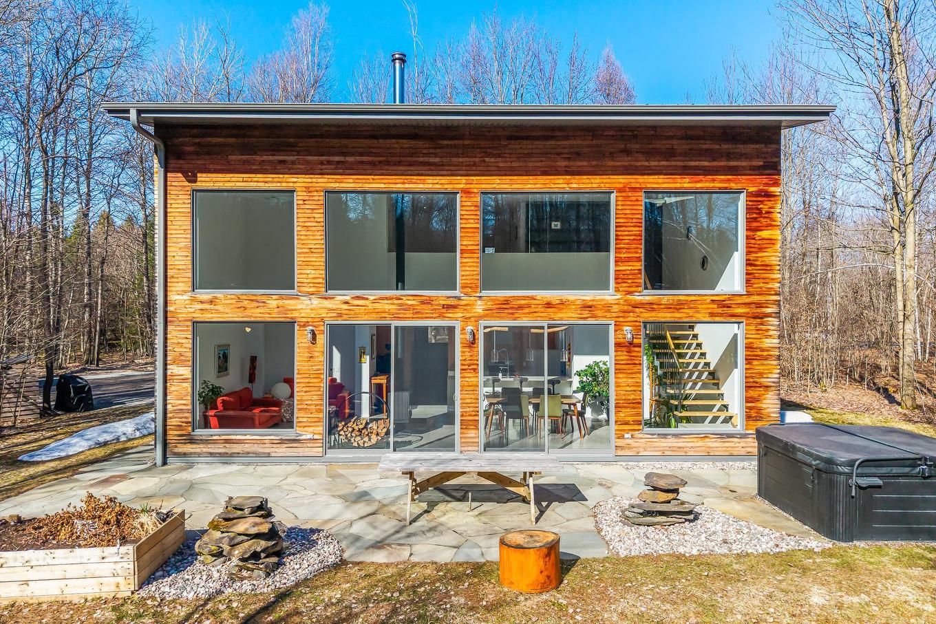 Face arrière - 60 Rue Hayes, Bromont, QC - Outdoor