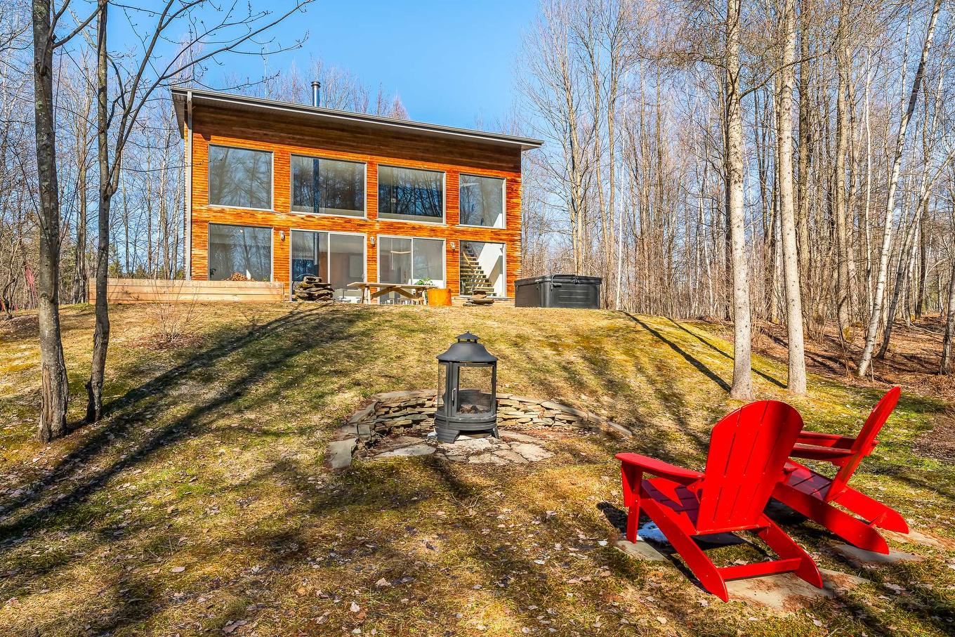 Face arrière - 60 Rue Hayes, Bromont, QC - Outdoor With Deck Patio Veranda